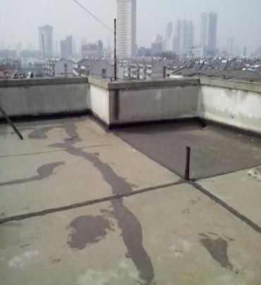 尖扎漏水维修 楼顶漏水是什么原因，楼顶漏水维修方法是什么?